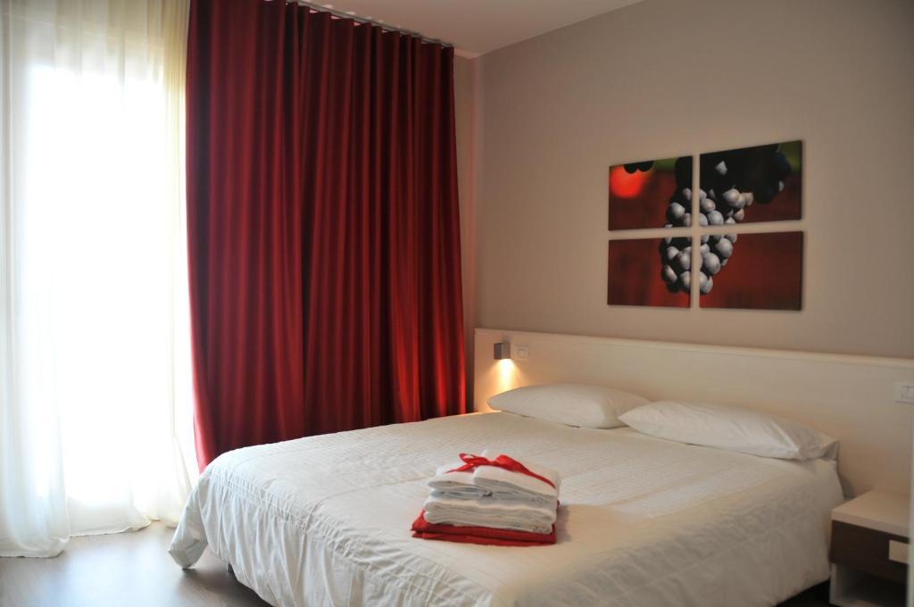 Moniga del Garda Bed & Breakfast Vieulif الغرفة الصورة