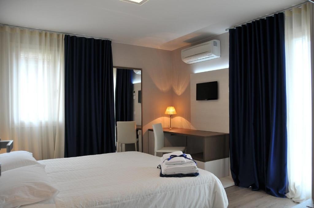Moniga del Garda Bed & Breakfast Vieulif الغرفة الصورة