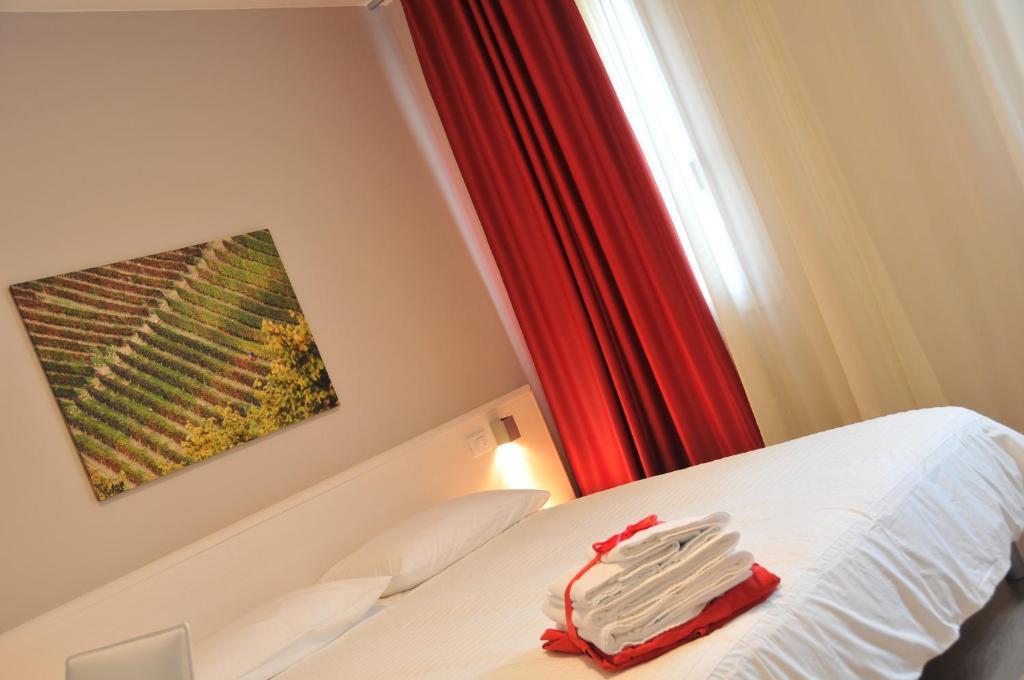 Moniga del Garda Bed & Breakfast Vieulif الغرفة الصورة
