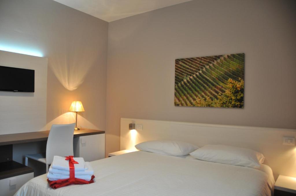 Moniga del Garda Bed & Breakfast Vieulif الغرفة الصورة