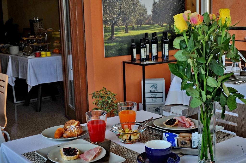 Moniga del Garda Bed & Breakfast Vieulif المظهر الخارجي الصورة