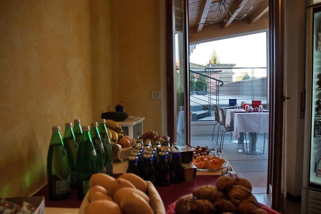 Moniga del Garda Bed & Breakfast Vieulif المظهر الخارجي الصورة